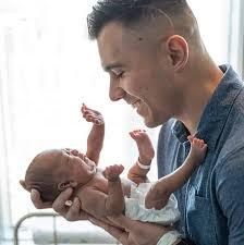 A massive international study found that alcohol consumption is associated  with a modest but significant increase in pancreatic cancer risk—regardless  of sex or smoking status. STORY: bit.ly/4lz8ew8