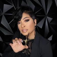 Monique Hayden's Instagram, Twitter & Facebook