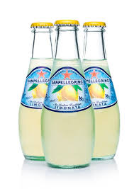 Последние твиты от mark pellegrino (@markrpellegrino). Sanpellegrino Limonata Sekt Getranke Dose In Frau Hand Redaktionelles Stockbild Bild Von Frau Zitrone 217823894