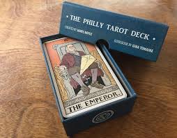 There are 78 cards in a tarot deck, 52 in a regular playing deck, and no equivalent of the tarot's major arcana cards except for the joker (fool in tarot). These Philly Tarot Cards Are Filled With Clever Local References