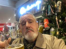 Got a fair bit of shopping finished, Christmas haircut and beard trim done,  now having a quiet pint