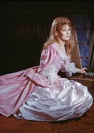 Find the perfect the amorous adventures of moll flanders stock photos and editorial news pictures from getty images. Kim Novak In The Amorous Adventures Of Moll Flanders 1965