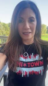 Ashley Cotter's Instagram, Twitter & Facebook