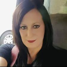 Amy DeVinney (@beautyofself)