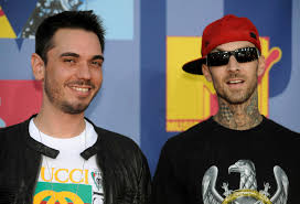 Continental has set up an information hotline for family of the victims. Travis Barker Opens Up About 2008 Plane Crash Dj Am S Death Localfobs