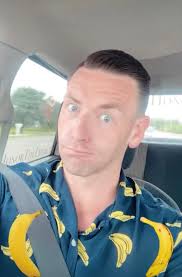 I'm Tired of pretending Who give Davido my number? 😓