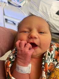 We welcomed our baby girl Emersyn Mae Hartman early Thursday morning at  4:03 AM! She weighted 7lbs 1oz being 19 3/4 inch long! She's already so  loved! Welcome to the world baby