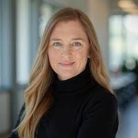 90+ "Carly Edwards" profiles