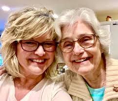 Caroline Judy's Instagram, Twitter & Facebook