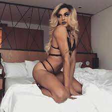 Vídeoclipe oficial da música parabéns da pabllo vittar com participação do psirico | official music video of the track parabéns by. Surra De Corpo Sensual Na Sua Timeline Portal Pabllo Vittar Facebook