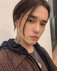 권혁) better known by his stage name dean (styled as dξδn), is a future or alternative r&b singer, songwriter and record producer who . Korean Krungy Digging Dean And His Long Hair But What Facebook
