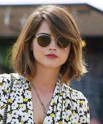A neck length bob looked super cute and flirty when styled into a side parting and given some random curls. 43 New Style Best Haircut For A Long Neck