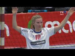 Fii la curent cu ultimele rezultate din insulele feroe la fotbal şi urmăreşte în timp real minutul. Insulele Feroe Romania A Doua ReprizÄƒ Youtube