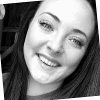 Danielle Grasseth's Instagram, Twitter & Facebook