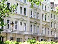 Hyde park is minutes away. Dolphin Inn London Auf Travelstay Com Buchen