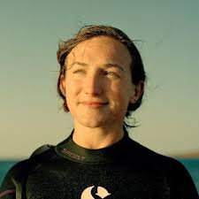 Dr Chelsea Wiseman (@ChelsWiseman)