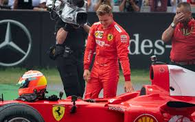 Mis à jour le 27 novembre 2020 à 13h09. Mick Schumacher Fahrt Im Ferrari Seines Vaters Auf Dem Hockenheimring