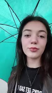 Amber Mcneilly's Instagram, Twitter & Facebook