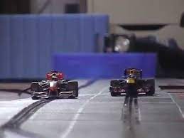 La fórmula 1 llega a la pista más rápida del mundial, el circuito de monza. Ferrari F2007 Vs Mclaren Mp4 22 One Battle 33 Runden Carrera Digital Bahn Slot 132 Youtube