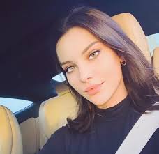 Fenerbahçeli futbolcu alper potuk ile birlikteliğiyle gündeme gelen oyuncu tuvana türkay yeni bir aşka yelken açtı. Oyuncu Tuvana Turkay Covid I Atlattim Istanbulgercegi Com