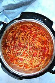 Put the lid on the instant pot and turn it to the locking position. Instant Pot Spaghetti Recipe Crunchy Creamy Sweet