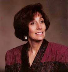 Donna Arrigo's Instagram, Twitter & Facebook