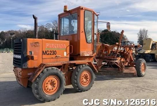 Mitsubishi MG230-E Motor Grader