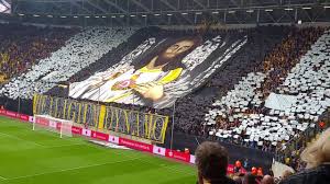Dynamo dresden gewann am samstag mit 3:2 gegen den 1. 15 10 2016 Sg Dynamo Dresden Vs Vfb Stuttgart Choreografie Youtube