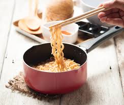 Resep mie nyemek bu siti jogja yg viral antri 2 jam. 5 Kandungan Mie Berbahaya Pada Kehamilan