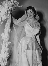 The Many Wedding Dresses Of Elizabeth Taylor A Retrospective Celebrity Weddings Celebrity Wedding Dresses Elizabeth Taylor