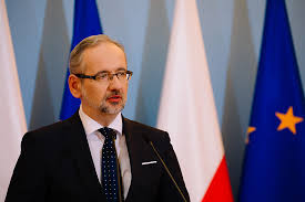 Minister zdrowia przekazał szczegóły odnośnie sytuacji epidemiologicznej w naszym kraju i konferencja adama niedzielskiego i marleny maląg odbyła się w czwartek o godz 12:30. Konferencja Prasowa Premiera I Ministra Zdrowia 08 10 2020