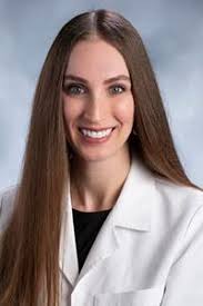 Elizabeth Seagraves's Instagram, Twitter & Facebook