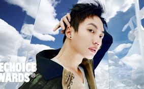 Giám đốc Sáng tạo Alex Fox: “Dân chơi thế hệ mới” của ngành thời trang Việt