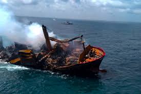 Get 70℅ disscount every free fire account. Disaster Feared As Fire Hit Cargo Ship Sinks Off Sri Lanka Coast Environment News Al Jazeera