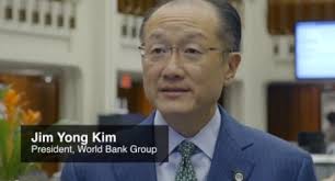 President Jim Yong Kim arrives in Sierra Leone
