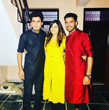Deepak lokendrasingh chahar is an indian professional cricketer. Deepak Chahar Wiki Age Girlfriend Family Biography Cricketer