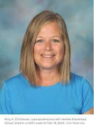 Beth Pelton's Instagram, Twitter & Facebook