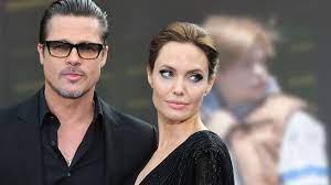 I kindly ask the press to give them the space. Brad Pitt Angelina Jolie Ex Bodyguard Packt Aus So Spannte Sie Jennifer Aniston Den Mann Aus Bunte De