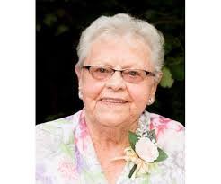 Amy Paganelli's Instagram, Twitter & Facebook