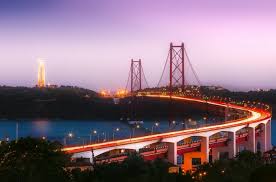 Ambulância chamada a socorrer tal ferido acabou por a construção do centro interpretativo da ponte 25 de abril vai atingir um investimento de 4,3 milhões de euros, devendo estar concluído. A Ponte 25 De Abril E O Seu Incrivel Mirante Descubra Lisboa