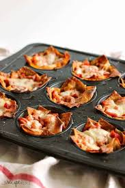 Bake for 10 minutes or until lightly browned on the edges. Pepperoni Pizza Cupcakes 4 Ingredients The Recipe Rebel