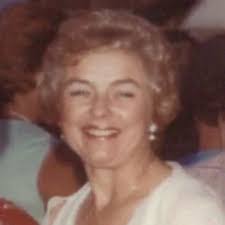 Liz Forrest's Instagram, Twitter & Facebook