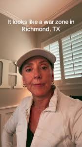 Erica Grinage's Instagram, Twitter & Facebook