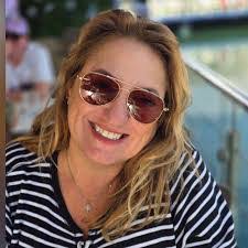 Lorie Nolan's Instagram, Twitter & Facebook