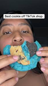 Amandas Giant Cookies