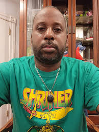 Magician performance at Garage 79