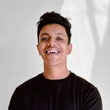 Kyra is 7 today 🎉🎉🎉 Throwback to this mad launch, iykyk 👌