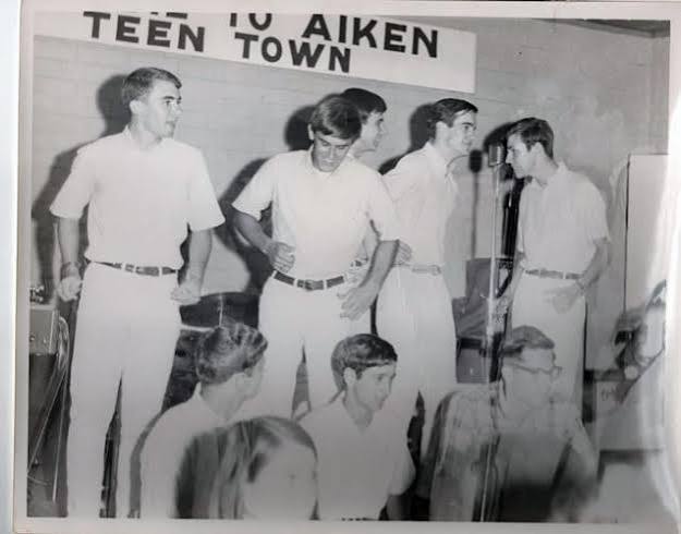 Teen Town reunion: The Intruders go back to the '60s for concert, dance
