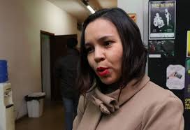 Drags ocupam centro cultural e “corrida” agora rola em espaço público