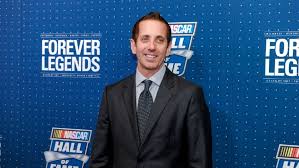 He is joined by mike stefanik and red farmer. Nascar Driver Greg Biffle Won T Race Full Time This Season Kmph